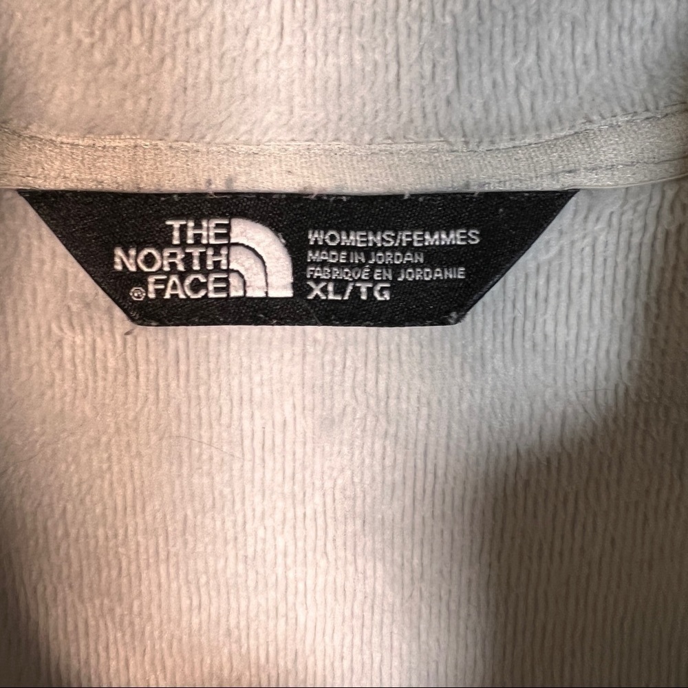 THE NORTH FACE Silver Women’s jacket. XL 2 zip pockets. Fleece inside - Picture 9 of 9